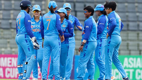 Womens Asia Cup : మహిళల ఆసియా కప్ లో ఫైనల్స్ చేరిన భారత్.. ప్రత్యర్థి పై ఉత్కంఠ..