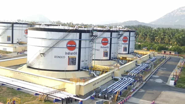 IOCL Recruitment 2022: ఇండియన్ ఆయిల్ కార్పొరేషన్లో భారీగా అప్రెంటిస్ ఖాళీలు.. తెలుగు రాష్ట్రాల్లో ఎన్ని పోస్టులున్నాయంటే..