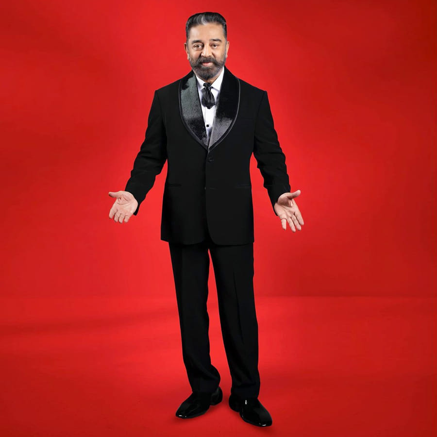 లోకనాయకుడు కమల్‌ హాసన్‌ హీరోగా ఎంత గొప్ప పేరు సంపాదించారో అందరికి తెలుసు. తెలుగు తమిళ్ అంటూ భాషతో సంబంధం లేకుండా తనదైన నటనతో యావత్ ప్రపంచవ్యాప్తంగా అభిమానులను సొంతం చేసుకున్నారు. తాజాగా యంగ్ హీరోస్ కి గట్టిపోటీ ఇస్తున్నట్టు లోకనాయకుడు కొత్త ఫోటోషూట్.