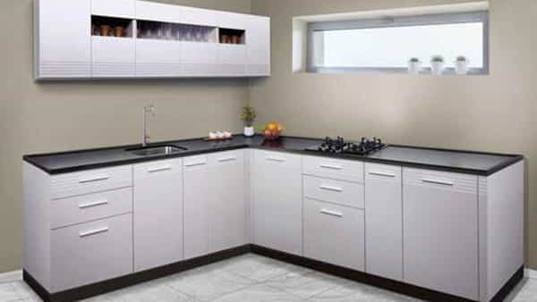 Vastu Tips: వంట గదిలో ఈ రంగు పెయింట్ అస్సలు వేయొద్దు.. కొన్ని వస్తువులు కూడా అక్కడ పెట్టొద్దు..