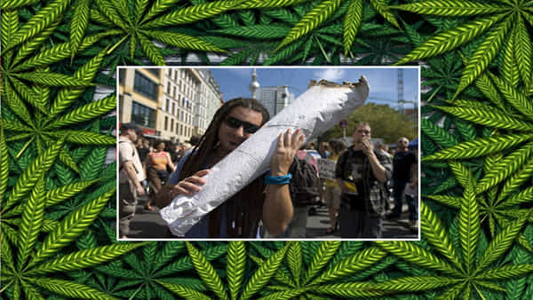 Marijuana Legalization: గంజాయి తాగేందుకు గ్రీన్ సిగ్నల్.. న్యూ ఇయర్ సందర్బంగా ఆ దేశ సర్కార్ సంచలన నిర్ణయం..