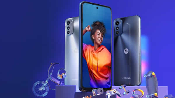 Moto E32: మోటో నుంచి బడ్జెట్ ఫోన్.. రూ. 11 వేలలోపు 50 మెగాపిక్సెల్ కెమెరా.. మరెన్నో ఫీచర్లు..