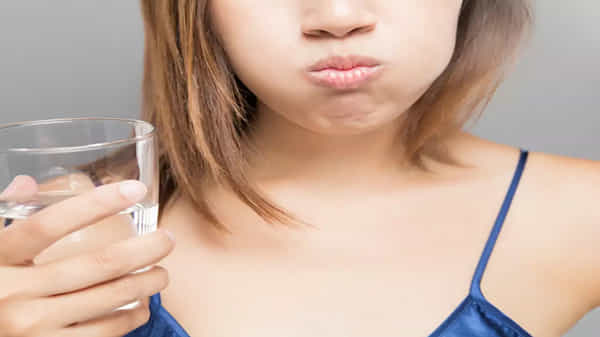 Mouthwash: నోటి దుర్వాసనతో ఇబ్బంది పడుతున్నారా.. మరింత ఫ్రెష్గా ఉండేందుకు ఇలా చేయండి..