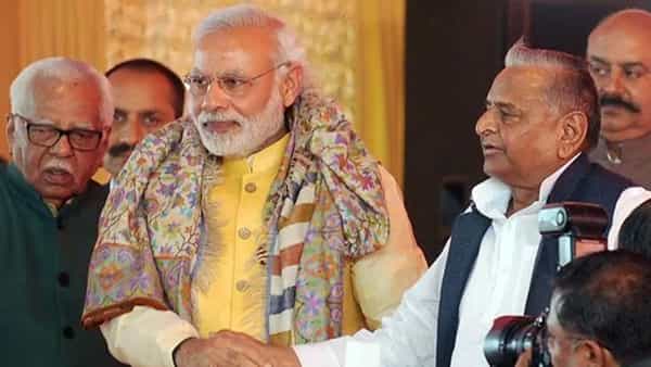 Mulayam Singh Yadav: సమాజ్వాదీ పార్టీ అధినేత ములాయం సింగ్ యాదవ్ ఆరోగ్యం విషమం.. వెంటిలేటర్ పై చికిత్స