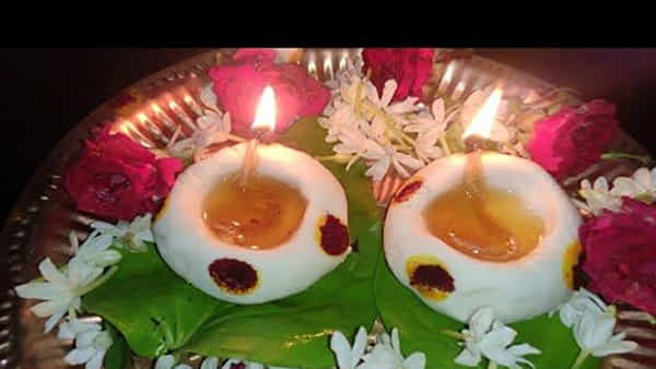 Astro News: దేవుడి ఎదుట పిండితో చేసిన దీపం వెలిగించడం వల్ల ఏం జరుగుతుందో తెలుసా..?