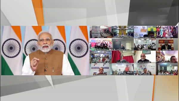 PM Modi: దేశంలో ఇ-కోర్టు మిషన్ వేగంగా అభివృద్ధి.. 75 జిల్లాల్లో డిజిటల్ బ్యాంకింగ్ యూనిట్లను ప్రారంభించిన ప్రధాని మోదీ