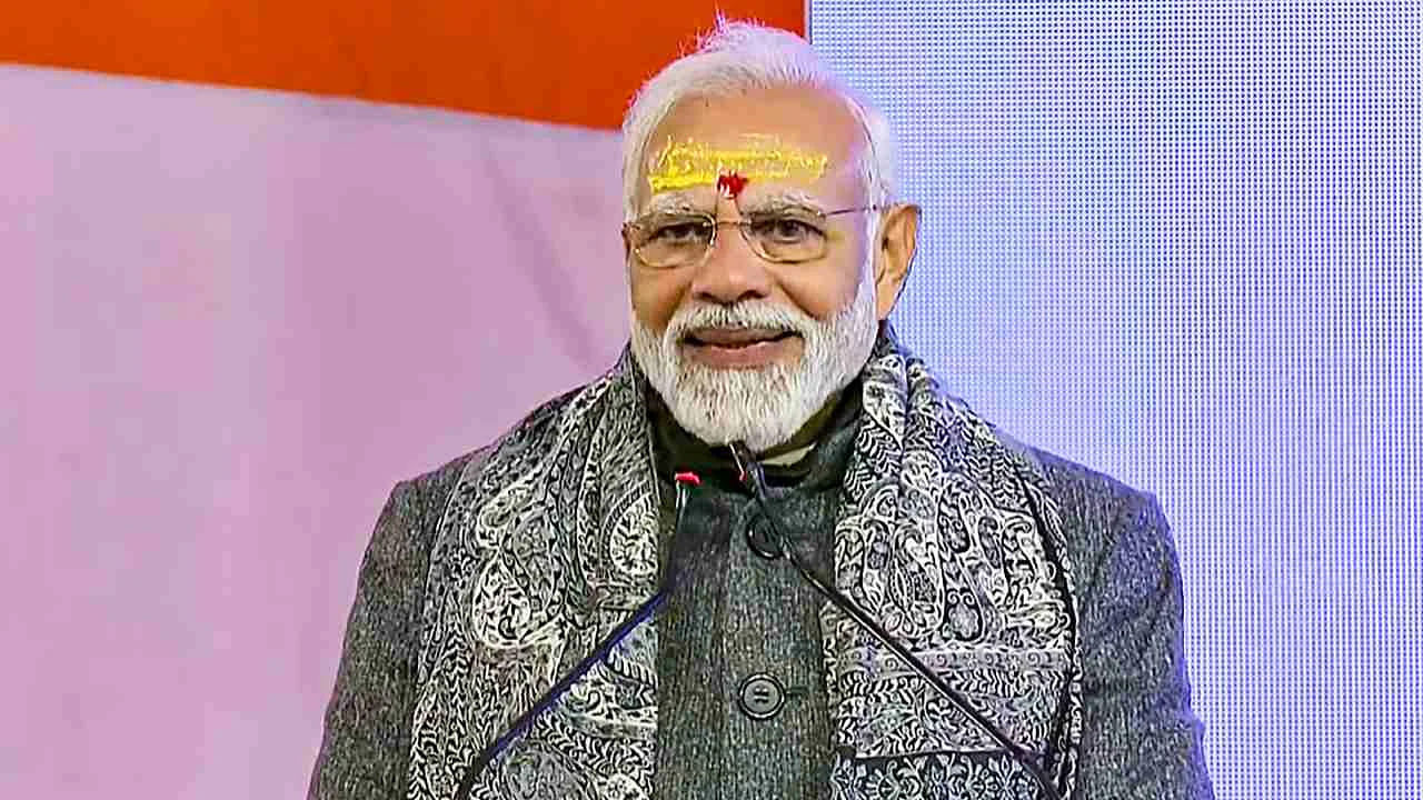 PM Modi: దేశానికి కాపాలదారు.. భారత్-చైనా సరిహద్దులోని చివరి గ్రామాన్ని సందర్శించిన ప్రధాని మోదీ..