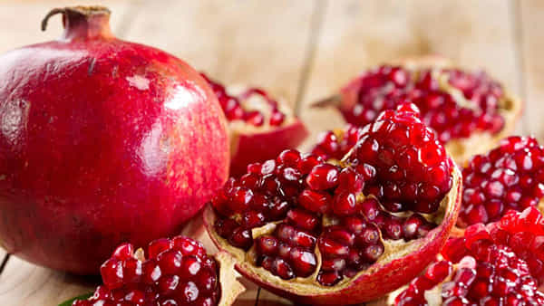 Health: మధుమేహ బాధితులకు దానిమ్మ పండు అద్భుత వరం.. ఎన్నో పోషకాలు.. మరెన్నో ప్రయోజనాలు
