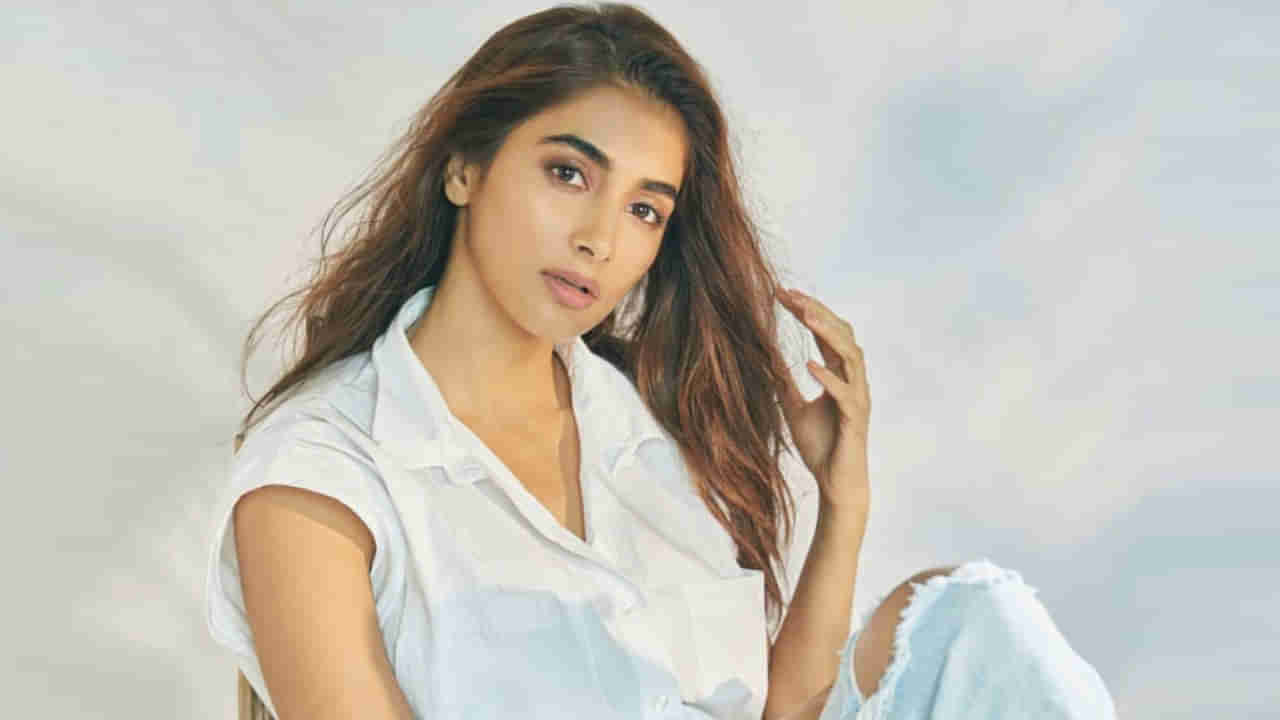 Pooja Hegde: కాంతార సినిమాపై బుట్టబొమ్మ రివ్యూ.. ఆ 20 నిమిషాలు రోమాలు నిక్కబోడుచుకున్నాయంటూ..