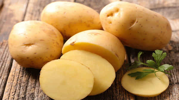Potato For Diabetics: డయాబెటిస్ ఉన్న వారు బంగాళదుంపలు తినొచ్చా? తింటే ఏమవుతుంది..? షాకింగ్ విషయాలు మీకోసం..