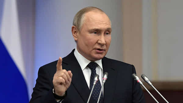 Ukraine vs Russia: కొట్టేసుకుందా రా అంటున్న రష్యా.. ఉక్రెయిన్ను కలుపుకుంటే ఖతమే అంటూ వార్నింగ్..