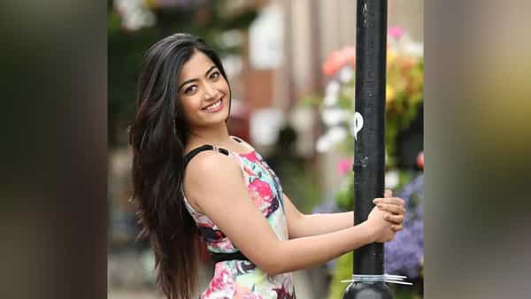 Rashmika Mandanna: నేషనల్ క్రష్ను వరిస్తున్న క్రేజీ ఆఫర్స్.. మరో స్టార్ హీరో సరసన ఛాన్స్.. అక్కడ హిట్టు కొట్టినట్టే ?..