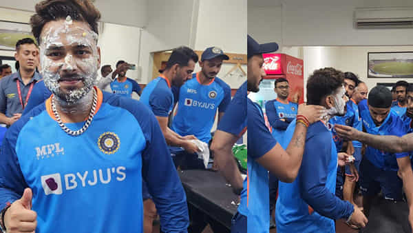 Cricket: మ్యాచ్ ఓడినా.. డ్రెస్సింగ్ రూమ్ లో టీమిండియా సెలబ్రేషన్స్.. ఎందుకంటే