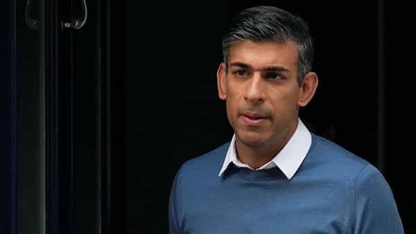 UK Prime Minister: బ్రిటన్ ప్రధాని రేసులోకి రిషి సునాక్.. 128మంది ఎంపీల మద్ధతు.. ఈసారి త్రిముఖ పోరు తప్పదా?