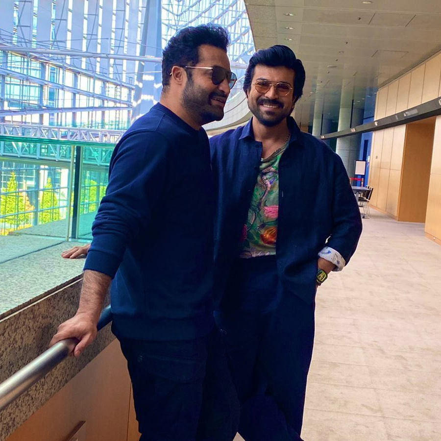 అయితే ఫిల్మ్ ఫెడ‌రేష‌న్ ఆఫ్ ఇండియా అంద‌రికీ షాకిచ్చి.. గుజ‌రాతీ మూవీ చెల్లో షోను మ‌న దేశం త‌ర‌పున ఆస్కార్ బ‌రిలోకి నిలిపింది. దీంతో దేశంలోని అనేక మంది సినీ ప్రియులు తీవ్ర నిరాశ చెందారు.