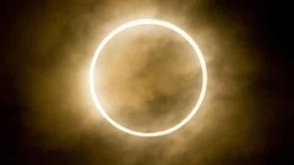 Solar Eclipse: దీపావళి రోజున సూర్యగ్రహణం.. గ్రహణ సమయం.. ఆ రోజున చేయవలసినవి.. చేయకూడనివి ఏమిటంటే..