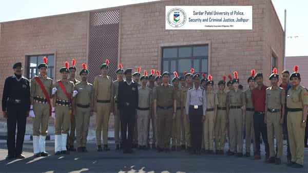 SPUP Recruitment 2022: బీటెక్/బీఎస్సీ నిరుద్యోగులకు సదావకాశం! సర్దార్ పటేల్ యూనివర్సిటీ ఆఫ్ పోలీస్లో ఉద్యోగాలు.. పూర్తి వివరాలివే..