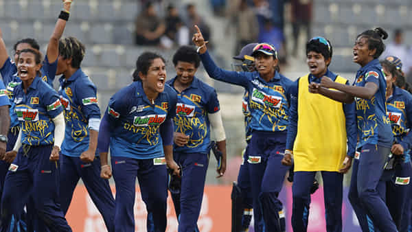 Womens Asia Cup 2022: ఫైనల్స్ చేరిన ఆనందంలో గ్రౌండ్ లో డ్యాన్స్ తో అదరగొట్టిన క్రికెటర్లు.. నిరాశలో ఆ జట్టు..