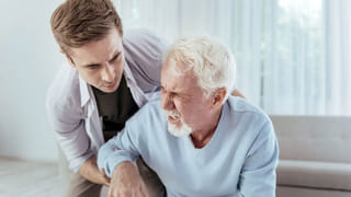 Winter Health: వైరల్ ఇన్ఫెక్షన్లతో ఇబ్బంది పడుతున్నారా.. ఓ సారి తులసి, అల్లం వాడి చూడండి..