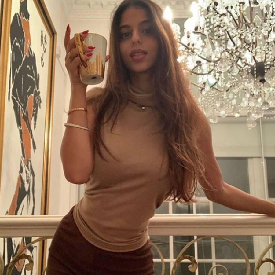 `ది అర్జీస్` తో సుహానా ఖాన్ బాలీవుడ్లో తెరంగేట్రం చేస్తోన్న సంగతి తెలిసిందే. ఇదే సినిమాతో చాలా మంది వారసులు ఎంట్రీ ఇస్తున్నారు.