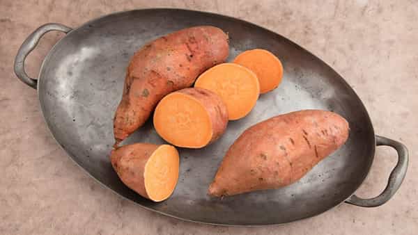 Weight Loss Tips: చిలగడదుంపను ఇలా తింటే బరువు తగ్గడమే కాదు షుగర్ కూడా అదుపులో ఉంటుంది.. ఎలా తినాలంటే..
