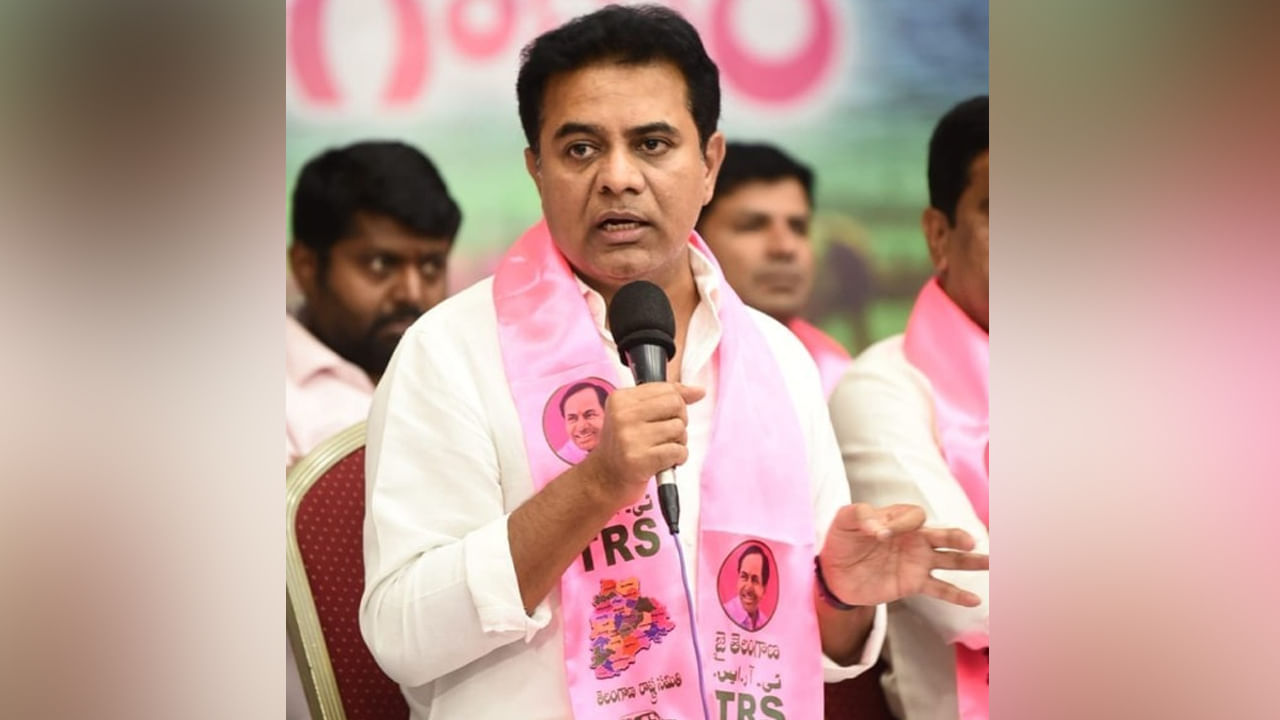 Munugode Bypoll: మునుగోడు రిటర్నింగ్‌ ఆఫీసర్‌ పై ఈసీ వేటు.. సంచలన ఆరోపణలు చేసిన మంత్రి కేటీఆర్..
