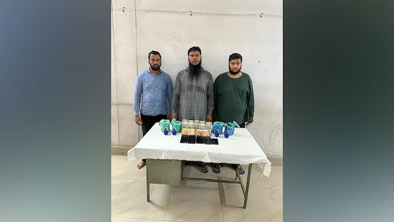 Hyderabad: హైదరాబాద్లో సీరియల్ బ్లాస్ట్స్కి ఐఎస్ఐ ప్లాన్... భారీ ఉగ్ర కుట్ర భగ్నం..