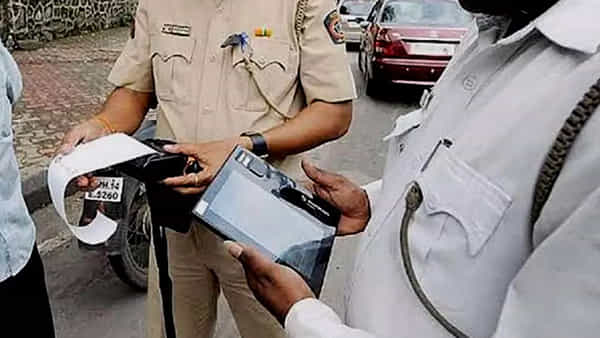 Traffic Rule: ఈ ట్రాఫిక్ చలాన్ కట్ చేస్తే భారీ ఫైన్ కట్టాల్సిందే.. లేకుంటే మూడేళ్లు జైలుకు వెళ్లాల్సిందే.. అసలు ఈ రూల్స్ ఏంటంటే..
