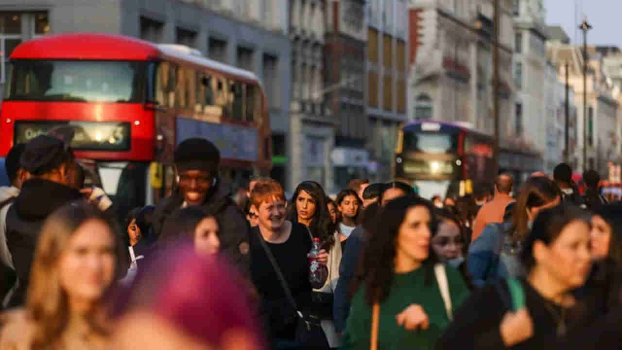 UK Inflation: అత్యంత దుర్భర స్థితిలో బ్రిటన్ ఆర్థిక పరిస్థితి.. పెరుగుతున్న ధరలు.. అల్లాడిపోతున్న జనం..