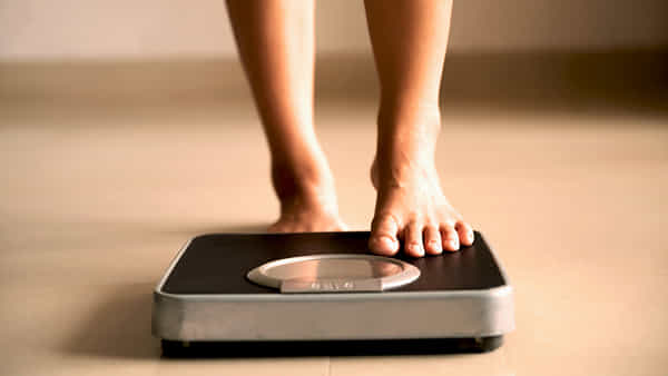 Weight Loss: బరువు తగ్గాలంటే పరుగులు పెట్టడం ఒక్కటే కాదు.. ఈ డ్రై ఫ్రూట్స్ కూడా తినండి..