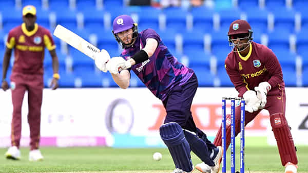 WI vs SCO: టీ20 ప్రపంచకప్లో మరో సంచలనం.. విండీస్కు భారీ షాకిచ్చిన స్కాట్లాండ్..