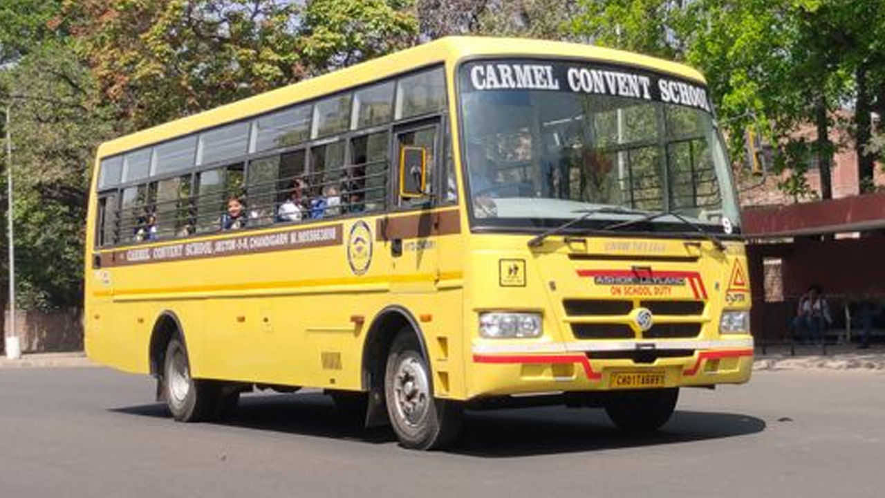 Knowledge: స్కూల్ బస్సులు పసుపు రంగులోనే ఎందుకు ఉంటాయి.? దీని వెనకాల అసలు కారణమేంటంటే..