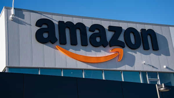 Amazon Layoff: ఉద్యోగులను తొలగించబోతున్న మరో దిగ్గజ కంపెనీ..? తెలుసుకుందాం...