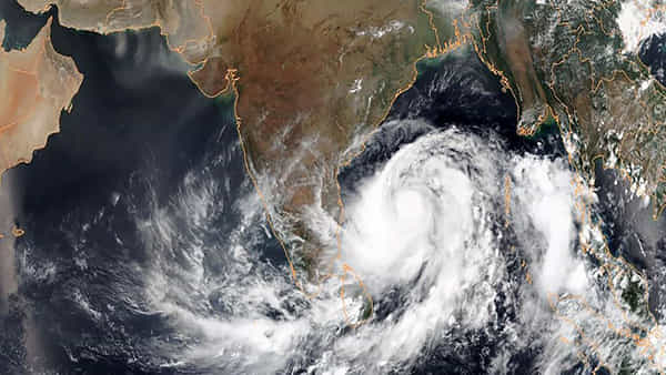 AP Weather: అల్పపీడనం ఎఫెక్ట్.. నవంబర్ 15 వరకు రాయలసీమకు భారీ వర్షసూచన..