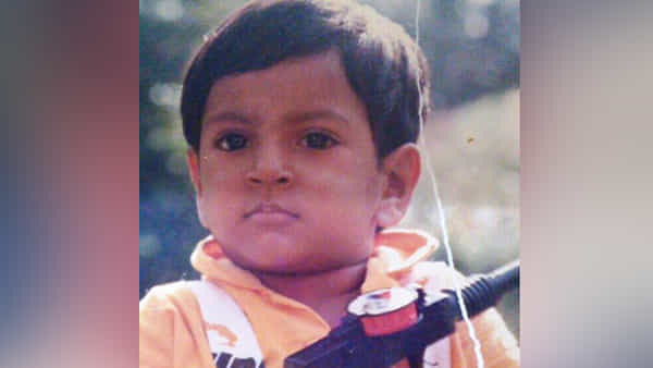 Viral: ఈ క్యూట్ బాయ్ ఇప్పుడు కండలు తిరిగిన హీరో, ప్రయోగాలకు కేరాఫ్.. ఎవరో గుర్తు పట్టారా.?