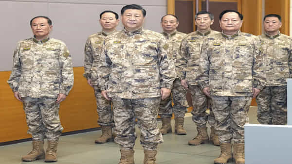 Chinese Army: జపాన్-చైనా మధ్య కమ్ముకుంటున్న యుద్ధమేఘాలు.. వార్కు రెడీకావాలని కాలుదువ్విన జిన్పింగ్.