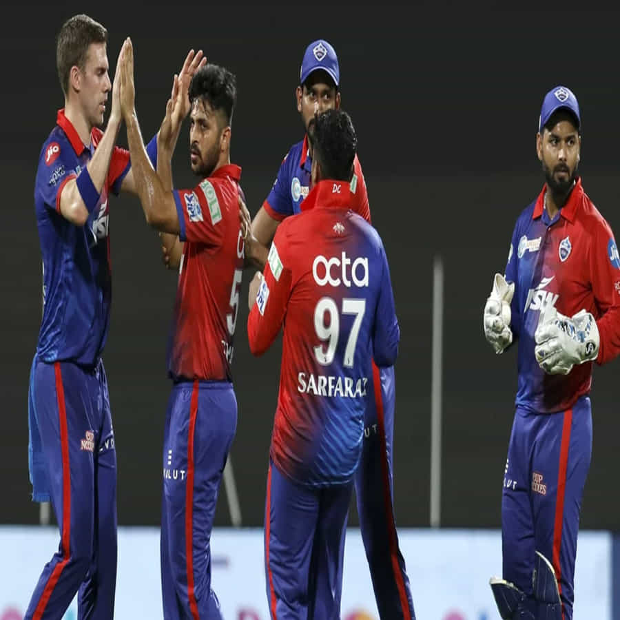 ఢిల్లీ క్యాపిటల్స్: *రిలీజ్ ప్లేయర్స్*: శార్దూల్ ఠాకూర్, టిమ్ సిఫెర్ట్, అశ్విన్ హెబ్బర్, శ్రీకర్ భరత్, మన్‌దీప్ సింగ్    

*రిటైన్ ప్లేయర్స్*: పంత్, వార్నర్, షా, రిపల్ పటేల్, పావెల్, సర్ఫ్రాజ్ ఖాన్, యష్ దుల్, మార్ష్, లలిత్ యాదవ్, అక్షర్ పటేల్, నోర్తజా, చేతన్ సకారియా, కమలేశ్ నగర్కోటి, ఖలీల్ అహ్మద్, ఎనిగిడి, రెహమాన్, అమన్ ఖాన్, కుల్దీప్ యాదవ్, ప్రవీణ్ దూబే, వికి ఒస్త్వల్  

*మిగిలిన మొత్తం*: రూ 19.45 కోట్లు, *ఓవర్సీస్ స్లాట్స్* - 2
