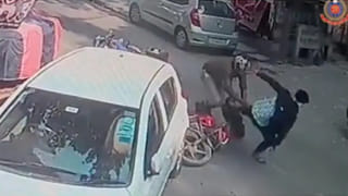 Satyendar Jain: మంత్రా మజాకా..! మొన్న మసాజ్.. నిన్న బయటి ఫుడ్.. ఇవాళ జైలు అధికారితోనే.. సంచలన వీడియో..