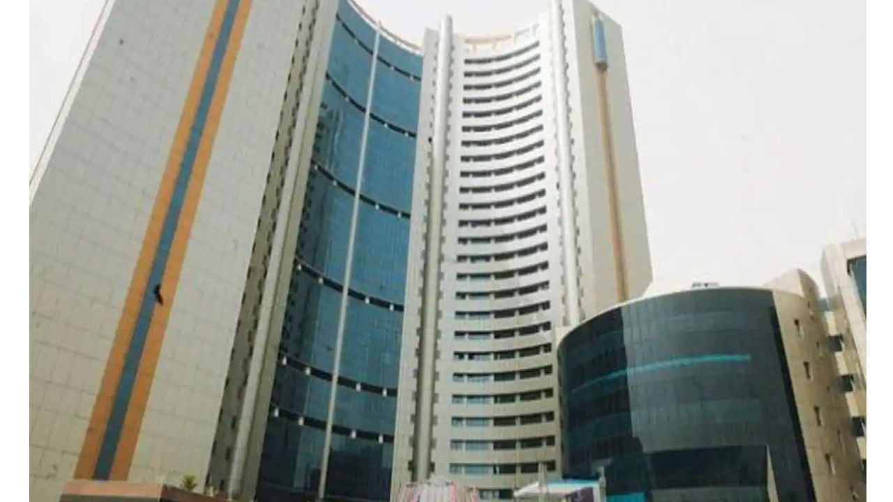 Delhi: ఎంసిడీ ఎన్నికలకు ముహూర్తం ఖరారు.. ఆప్ సత్తా చాటేనా.. బీజేపీ ముందడుగు వేసేనా..