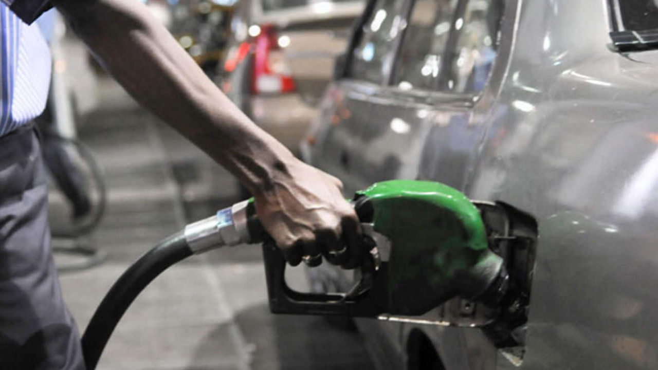 Hyderabad: వాహనదారులూ బహుపరాక్.. హైదరాబాద్‌లో మరో పెట్రోల్ మోసం.. ఏకంగా అరలీటర్ చీటింగ్..