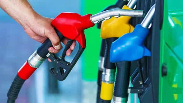 Petrol Diesel Price: దేశంలో పెట్రోల్, డీజిల్ ధరలు.. ఒక్క ఎస్ఎంఎస్తో మీ మొబైల్కు చమురు ధరలు