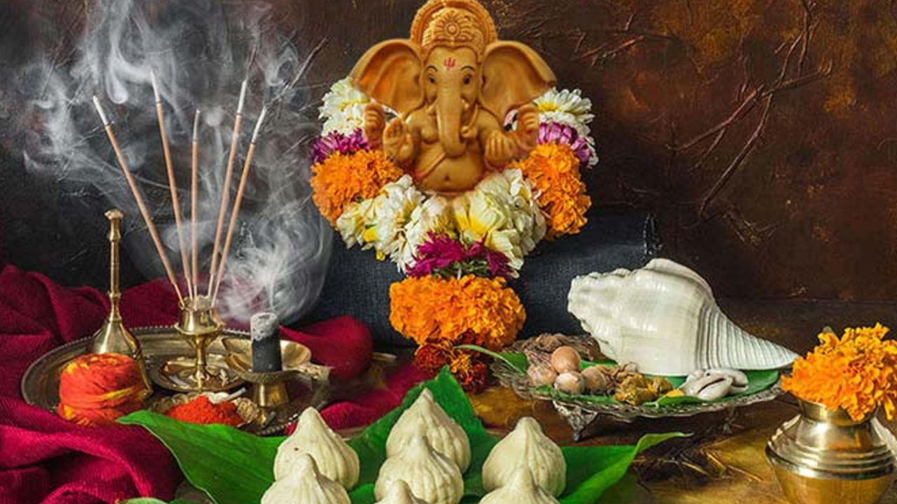 Ganesh Puja: జీవితంలో ఆటంకాలను తొలగించే వినాయకుడిని పూజించడానికి ఐదు నియమాలు.. పూజ విశేషాలు