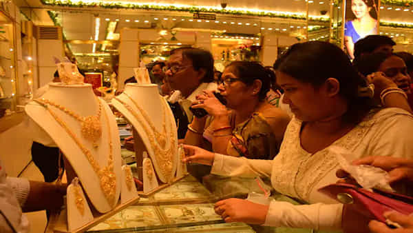 Gold Price Today: పెరుగుతున్న బంగారం, వెండి ధరలు.. ప్రధాన నగరాల్లో పసిడి రేట్లు ఎలా ఉన్నాయంటే..