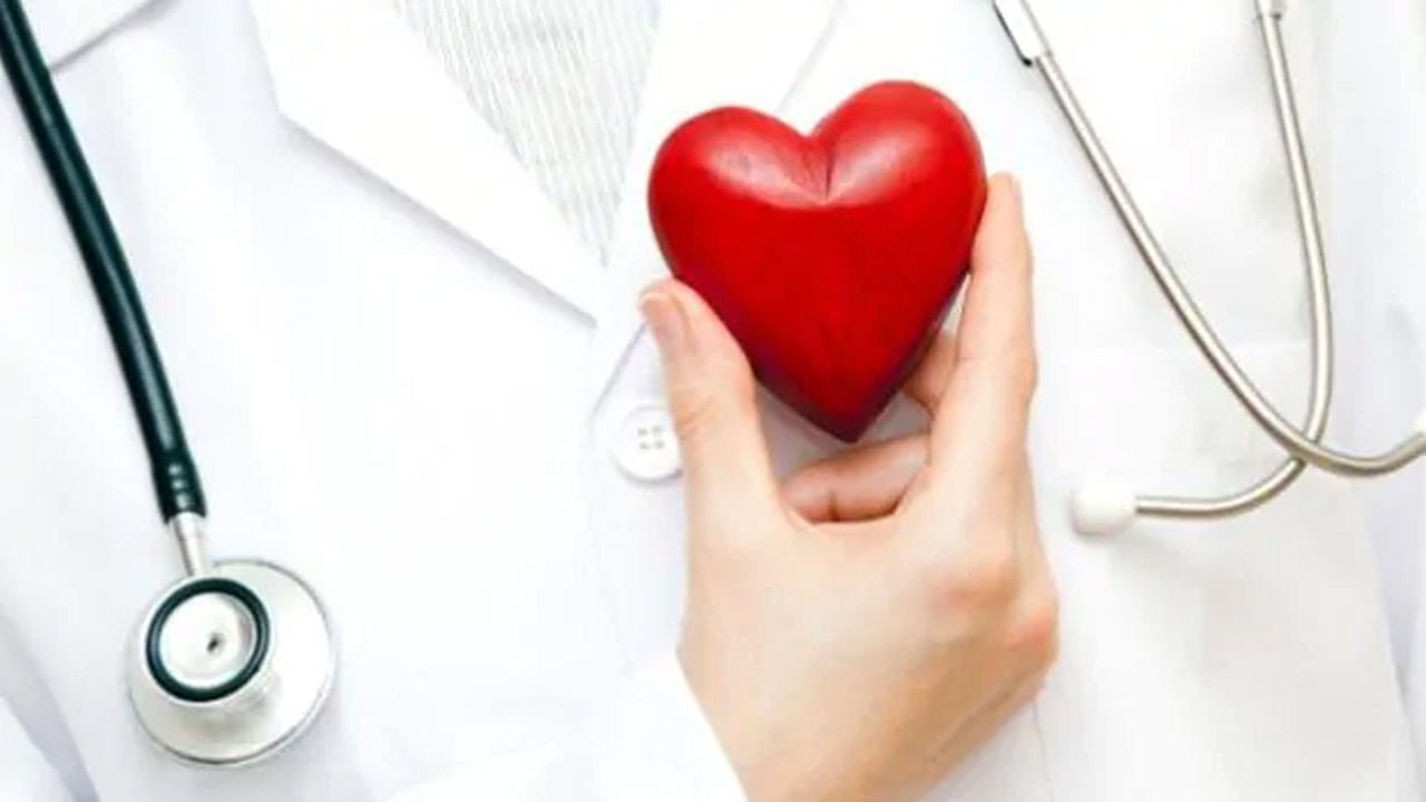Heart Attack Symptoms: గుండెపోటుకు 10 సంవత్సాల ముందే డేంజర్ బెల్స్.. ఆ లక్షణాలు ఏంటంటే..