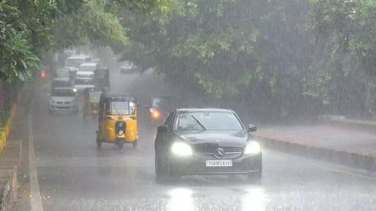 Heavy Rain: ఏపీలో పలుజిల్లాల్లో కుండపోత వర్షాలు.. మరో రెండు రోజులు ఇంతే అంటున్న వాతావరణ శాఖ