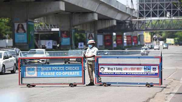 Hyderabad: హైదరాబాదీలకు అలర్ట్.. శనివారం పలు చోట్ల ట్రాఫిక్ ఆంక్షలు.. ఈ రూట్లలో వెళ్లకండి..