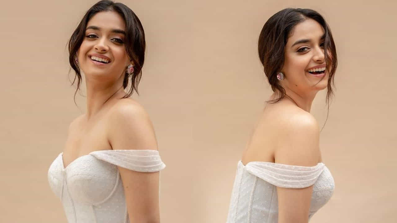 మరోవైపు సర్కారువారి పాట సినిమా హిట్తో జెట్స్పీడ్లో దూసుకెళుతోంది కీర్తి. ఆ మధ్యలో పృథ్వీరాజ్ సుకుమారన్తో కలిసి వాశి అనే చిత్రంలో ఈ బ్యూటీక్వీన్ చేతిలో ప్రస్తుతం పలు క్రేజీ ప్రాజెక్టులు ఉన్నాయి.
