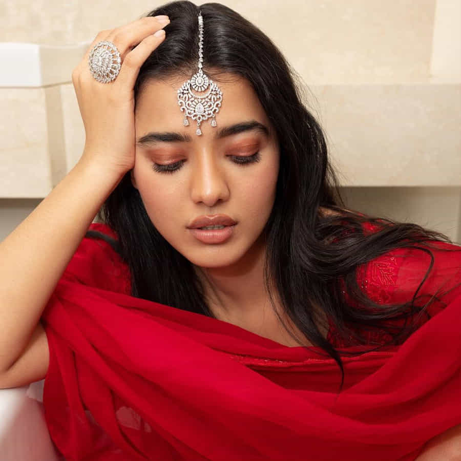 మెగా మేనల్లుడు వైష్ణవ్ తేజ్ గురించి ప్రత్యేకంగా పరిచయం చేయాల్సిన పనిలేదు. వైష్ణవ్.. బుచ్చిబాబు సన దర్శకత్వంలో వచ్చిన ఉప్పెన సినిమాతో టాలీవుడ్‌కు ఎంట్రీ ఇచ్చిన సంగతి తెలిసిందే.
