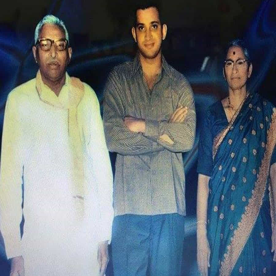 సూపర్స్టార్ కృష్ణ తల్లిదండ్రులు ఘట్టమనేని రాఘవయ్య చౌదరి, నాగరత్నమ్మ