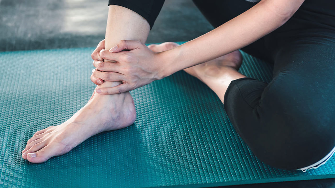 Health Tips: మీ కాళ్లలో తరచుగా నొప్పి వస్తుందా? అయితే, ఈ సమస్య ఉందేమో చెక్ చేసుకోండి..